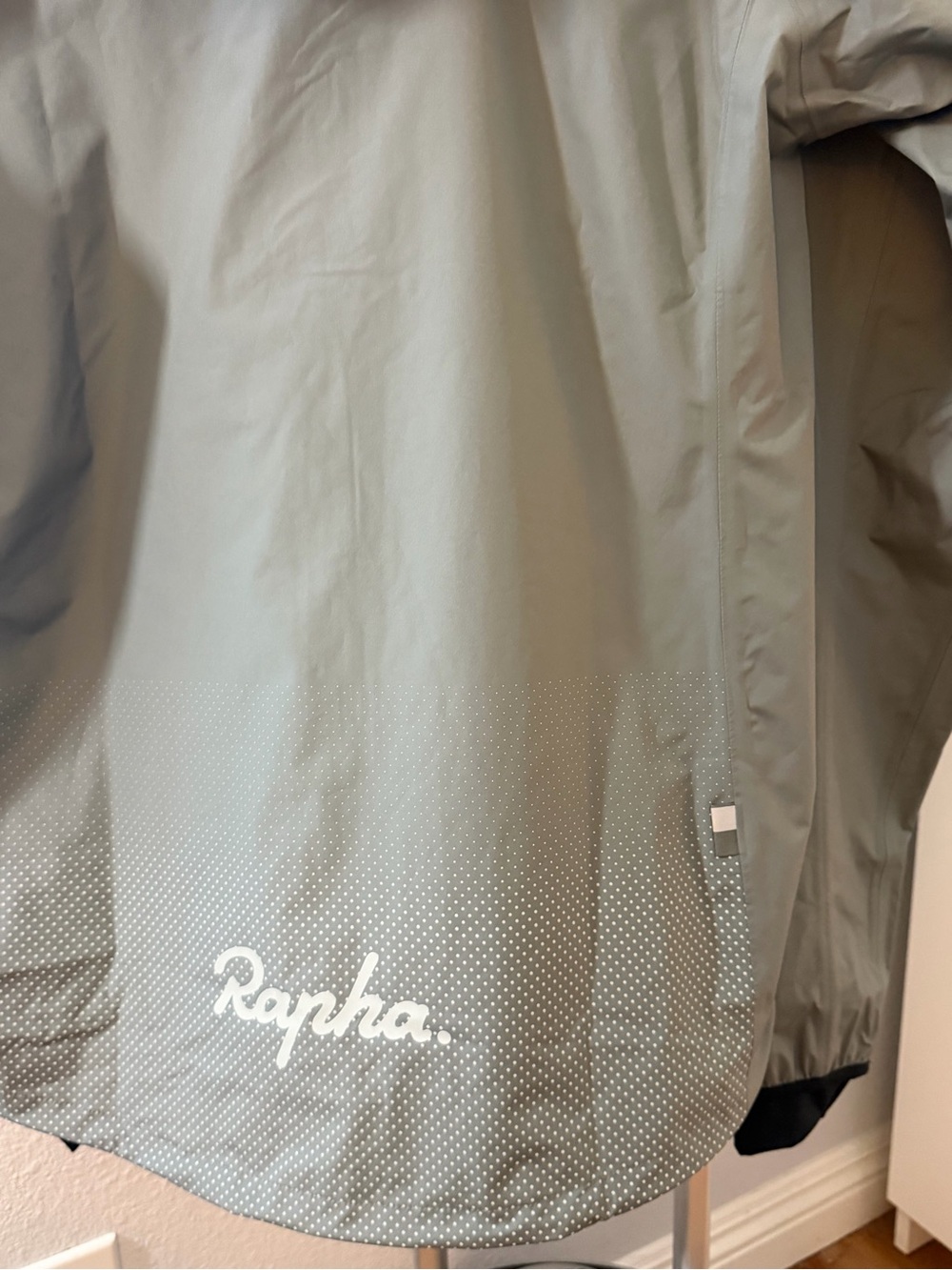 Rapha Men’s Commute Gray Jacket - Picture 8 of 11